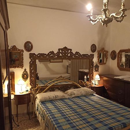 摩德纳Casa Gramsci住宿加早餐旅馆 外观 照片