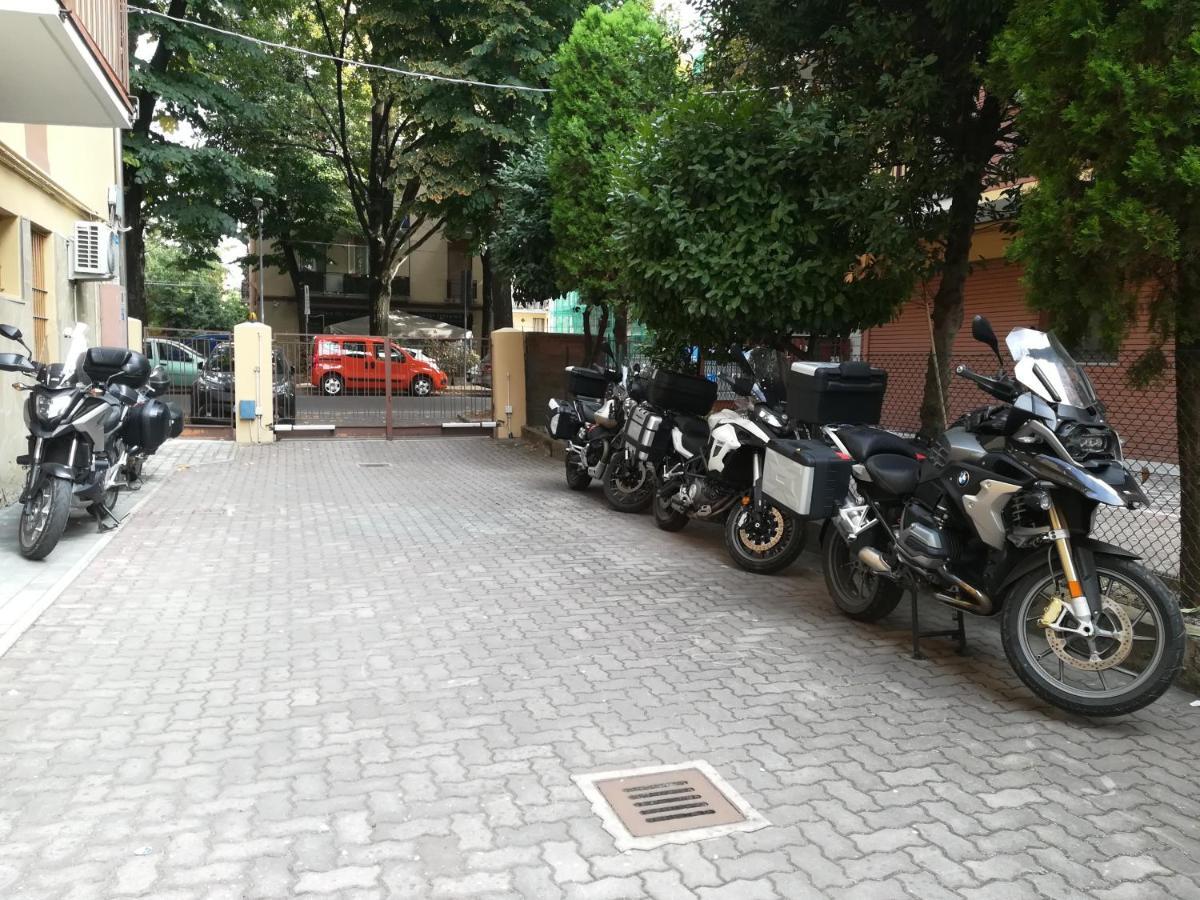 摩德纳Casa Gramsci住宿加早餐旅馆 外观 照片